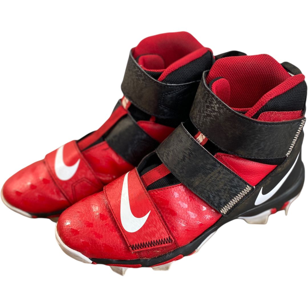 Nike Red Force Cleats (Size 6Y)
