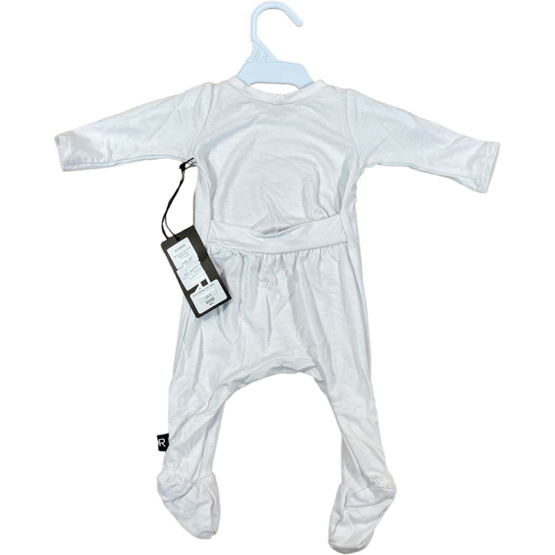 Zuri White Scarlet Sleeper NWT (Newborn Neutral)